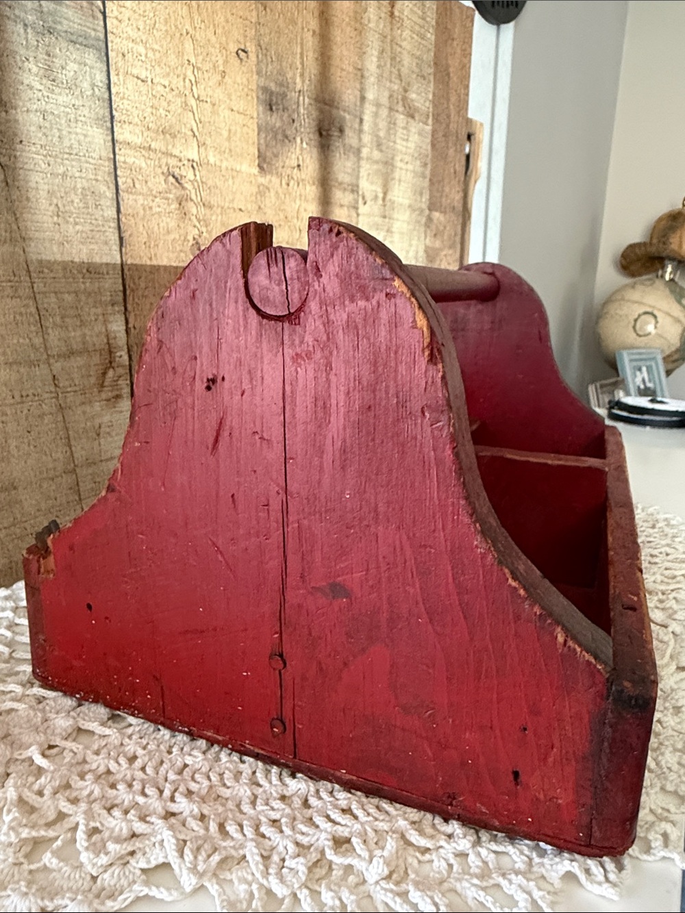 VTG primitive red wooden tool box or utility caddy - Picture 4 of 14